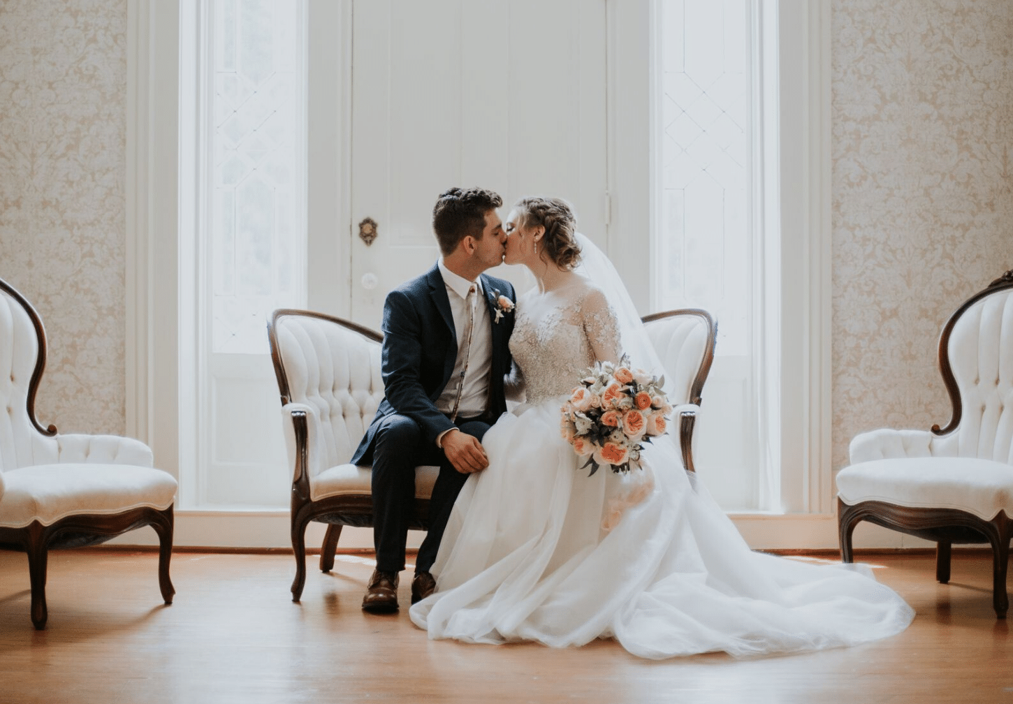 Simple Elegant Kentucky Wedding at Warrenwood Manor